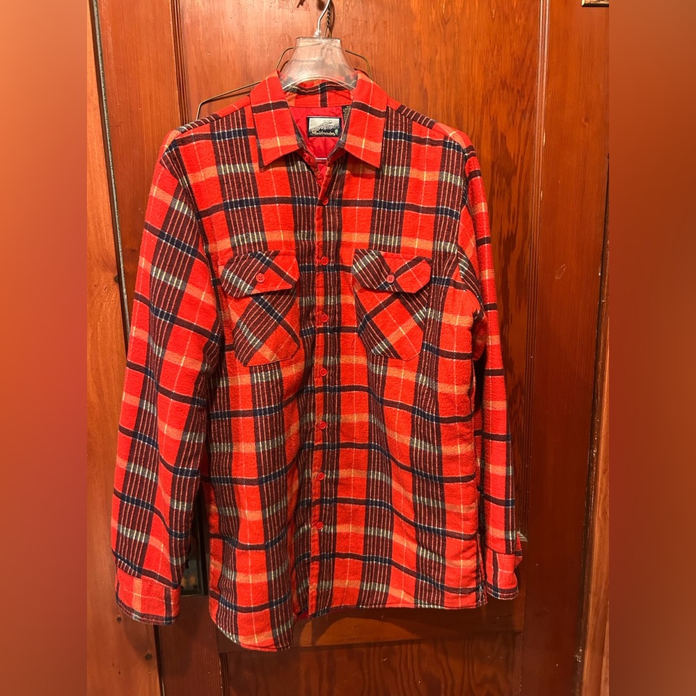 Vintage men’s  bright red navy blue plaid long quilted coat fieldmaster